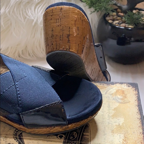 “Circa Joan & David Luxe” - Picture 5 of 6